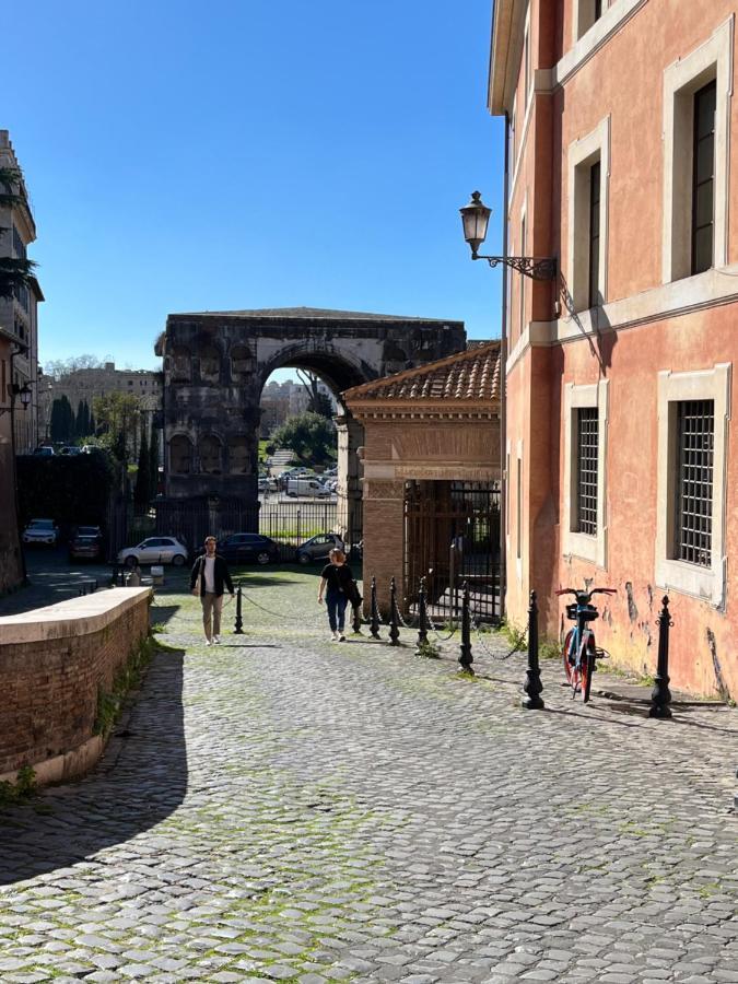 Shabby Roman Studio- Ai Fori Imperiali Екстер'єр фото
