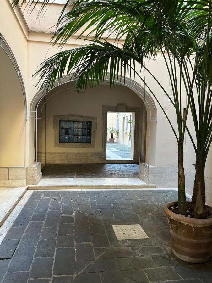 Shabby Roman Studio- Ai Fori Imperiali Екстер'єр фото