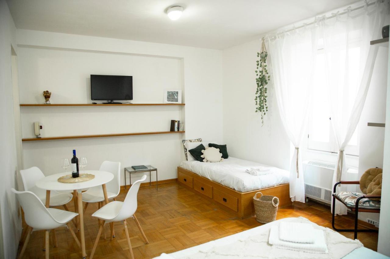Shabby Roman Studio- Ai Fori Imperiali Екстер'єр фото